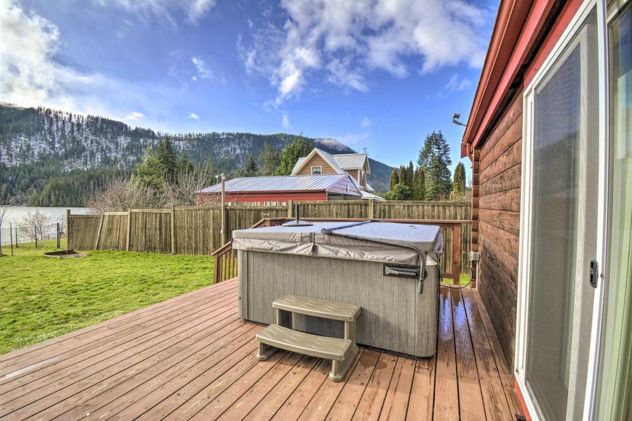 Lakefront Cabin With Stunning Mountain Views And Dock! Mineral Zewnętrze zdjęcie
