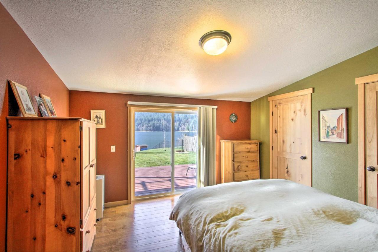 Lakefront Cabin With Stunning Mountain Views And Dock! Mineral Zewnętrze zdjęcie